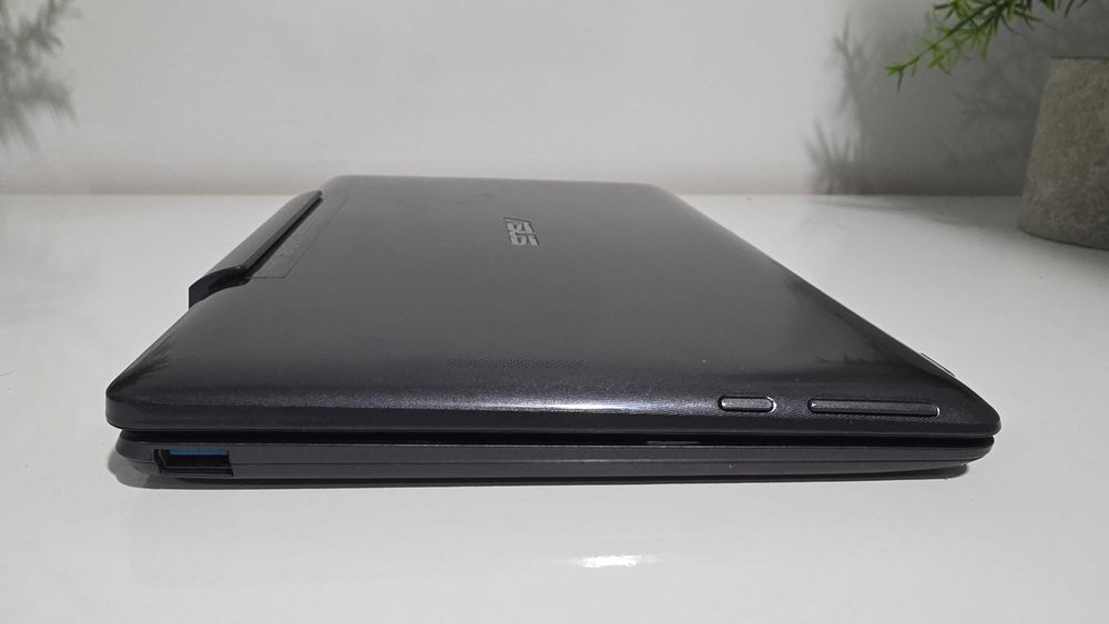 Mini Laptop 2 in 1 Asus T100TAF