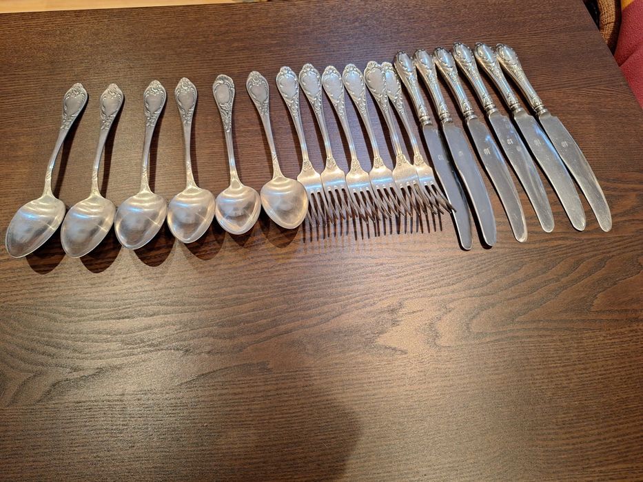 Set tacamuri placate cu argint