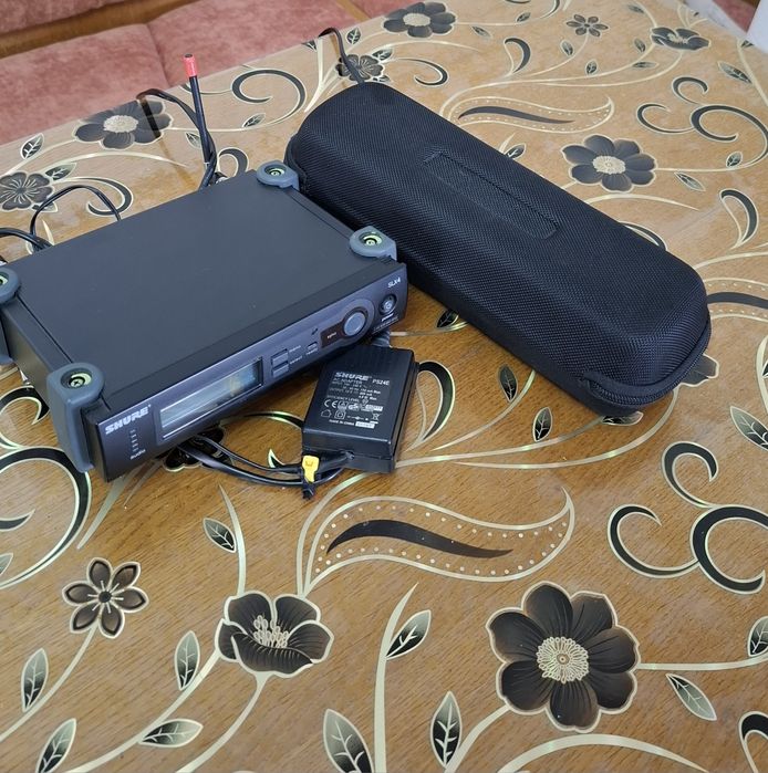 Vand microfon ȘHURE SLX ,cu beta 58.