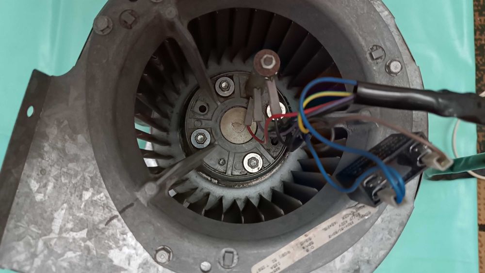 Вытяжка - вентилятор трехскоростной