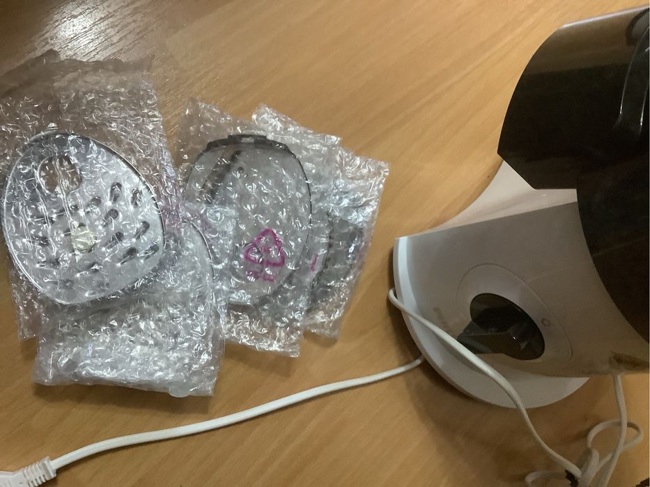 Robot bucătărie bucătărie feliator Philips Viva collection  HR1387 , la cutie nefolosit