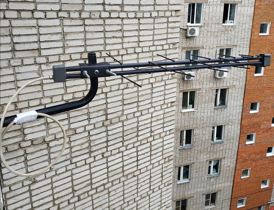 Антена ва телевизор у'рнатиш. Тв уста. Установка телевизора и Антенны.