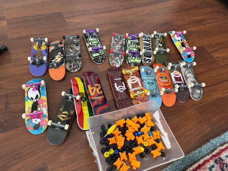 Piste teck deck , skateboars, set sah