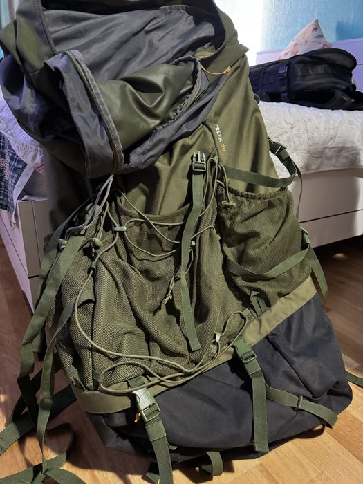 продам рюкзак походный на 40 литров