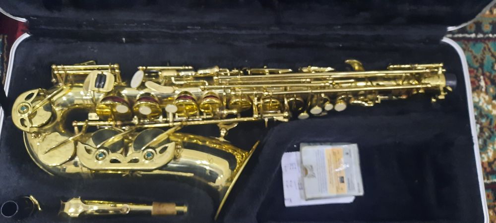 Shoshilinch. Saksafon sotiladi