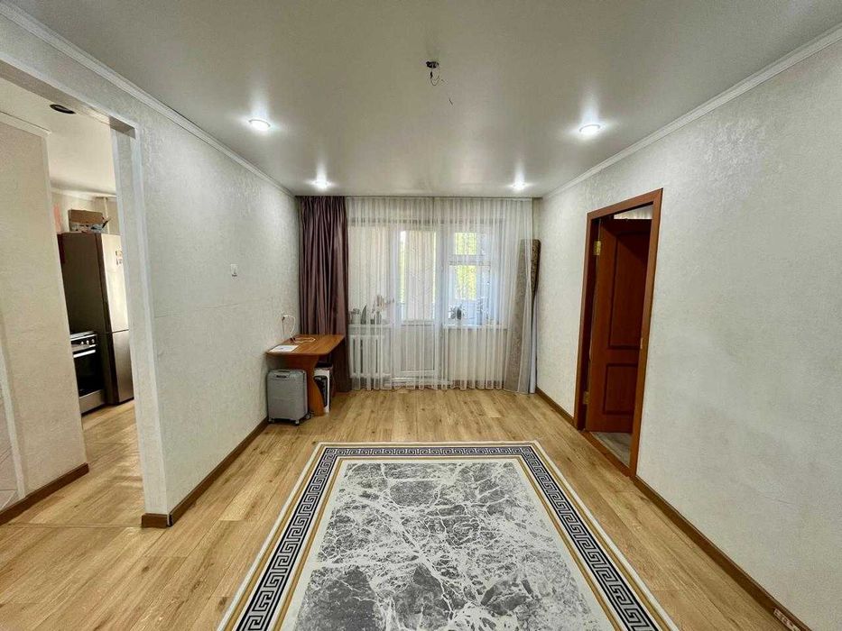 Продам 2-х комн. квартиру в Караганде, 13 мик-н, 2 этаж