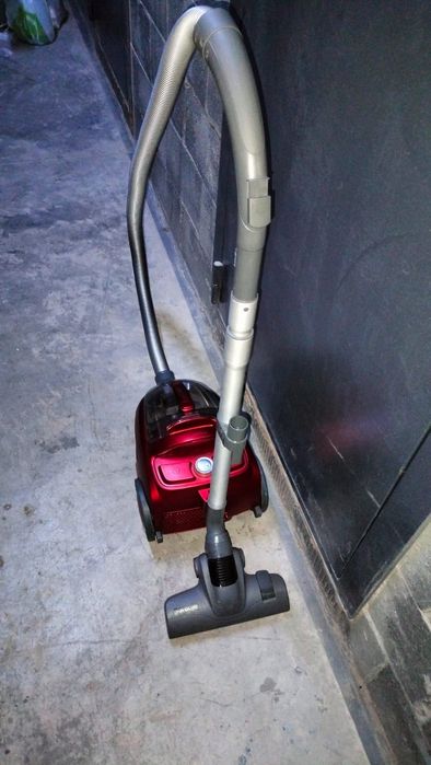 Срочно продам пылесос
