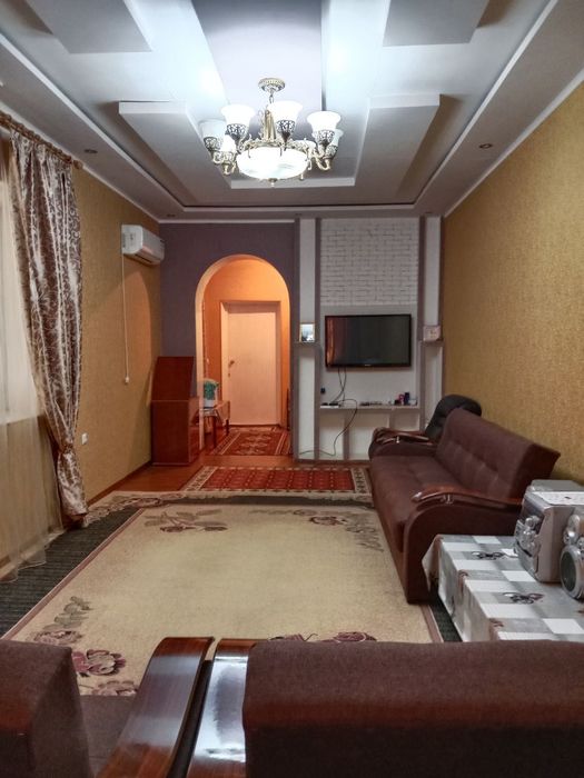 4 Хонали Ховли сотилади