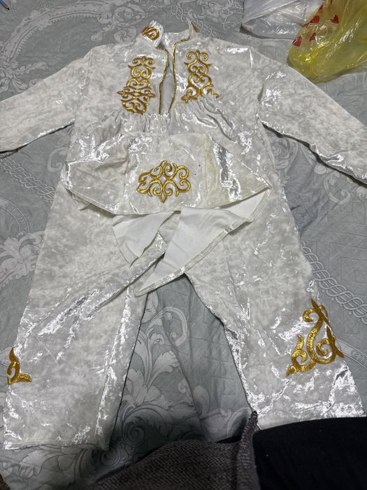 Продам костюм на тусаукесер