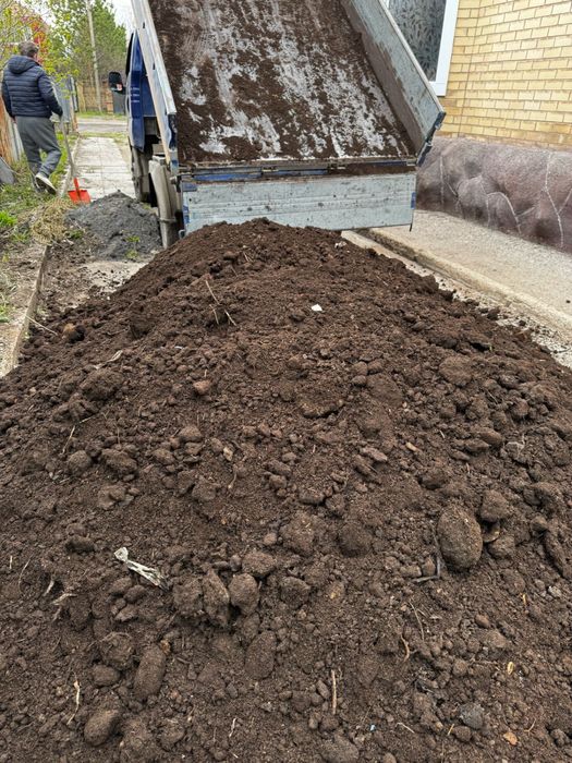 Доставляем перегной, чернозем от 1тонны др 30тонн по самым нищким цена