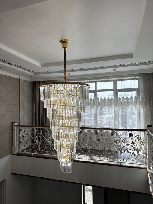 продам люстру хорошую