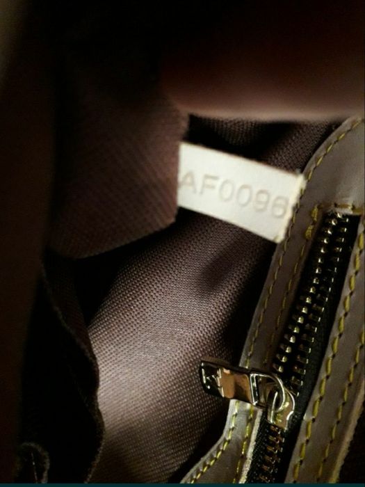 Geanta Louis Vuitton