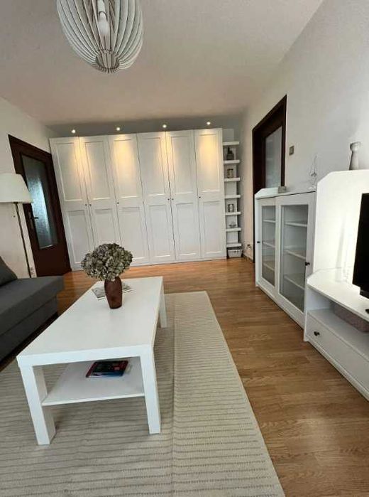 Дава се под наем Тристаен апартамент в Пловдив, Гагарин - 89 кв.м за 387.6 € - Снимка #3