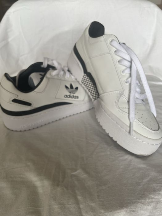 Adidas маратонки -40 номер, дамски- като нови