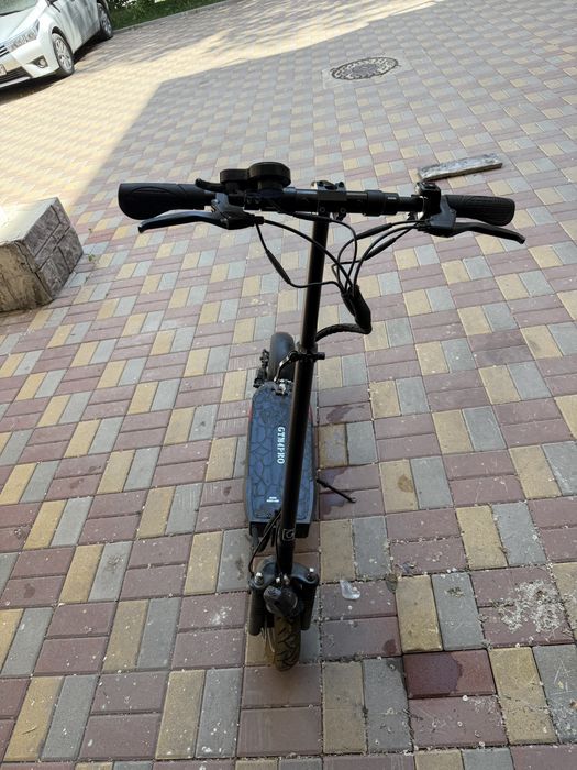 Продам электро самокат
