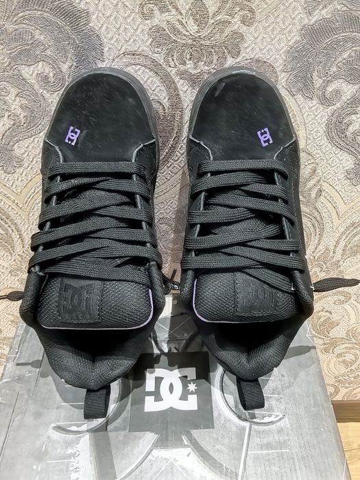 Продам мальчиковые кроссовки 36р