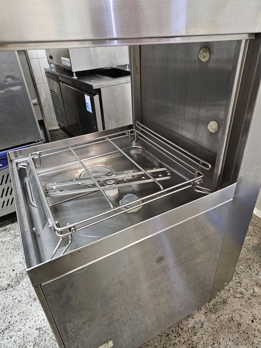 Куполна съдомиялна Fagor AD-125,2020г,с аспиратор,2500лв