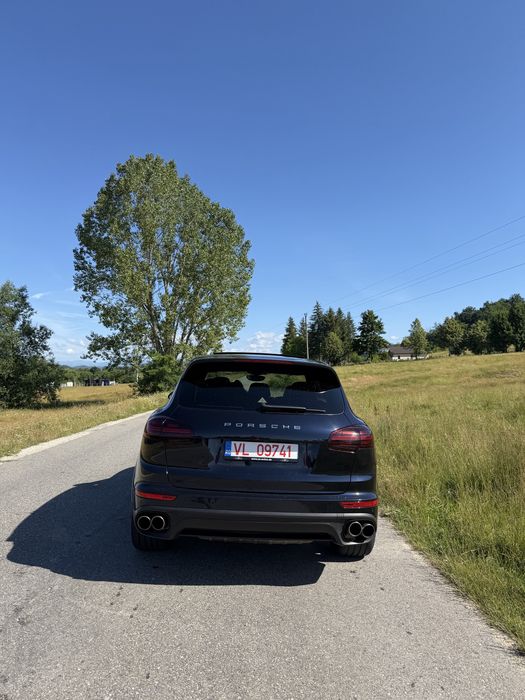Porsche Cayenne S E-Hybrid 416CP