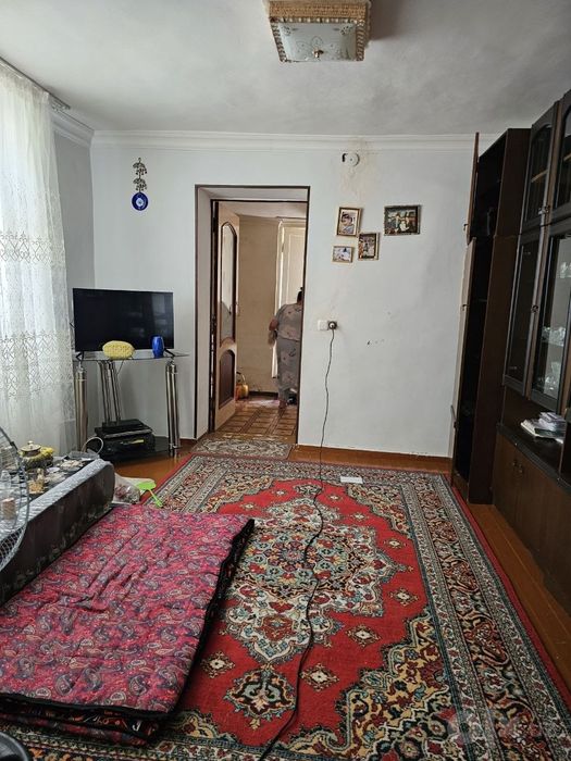 Уй сотилади  геаолига  тарафда