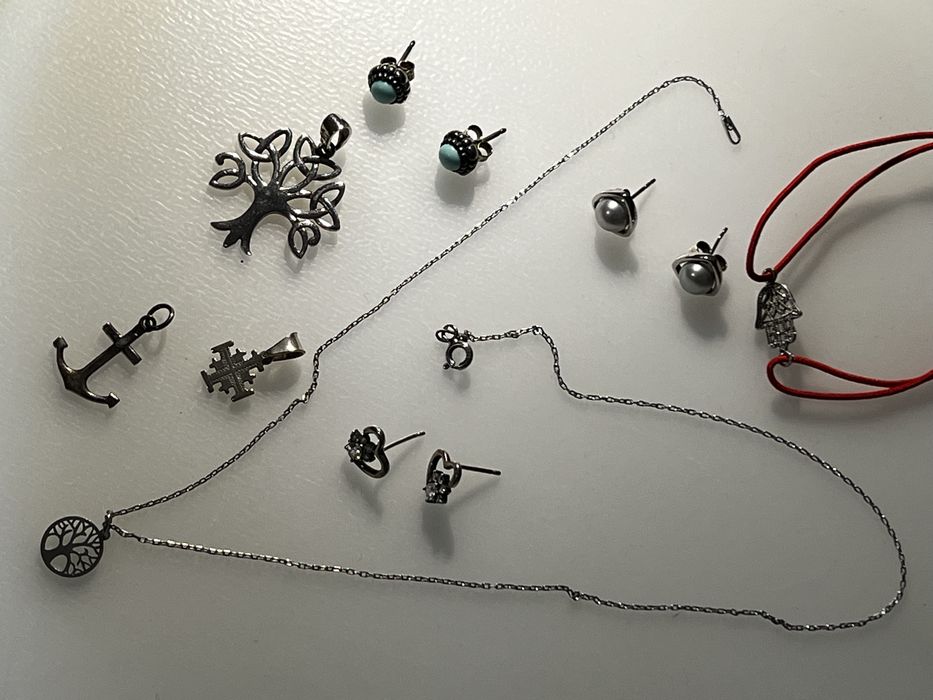 Bijuterii - nu se vand separat