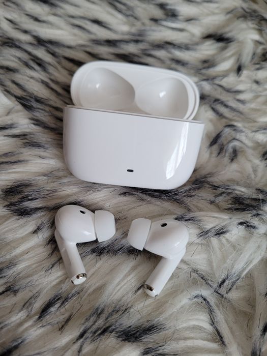 Căști wireless, noi