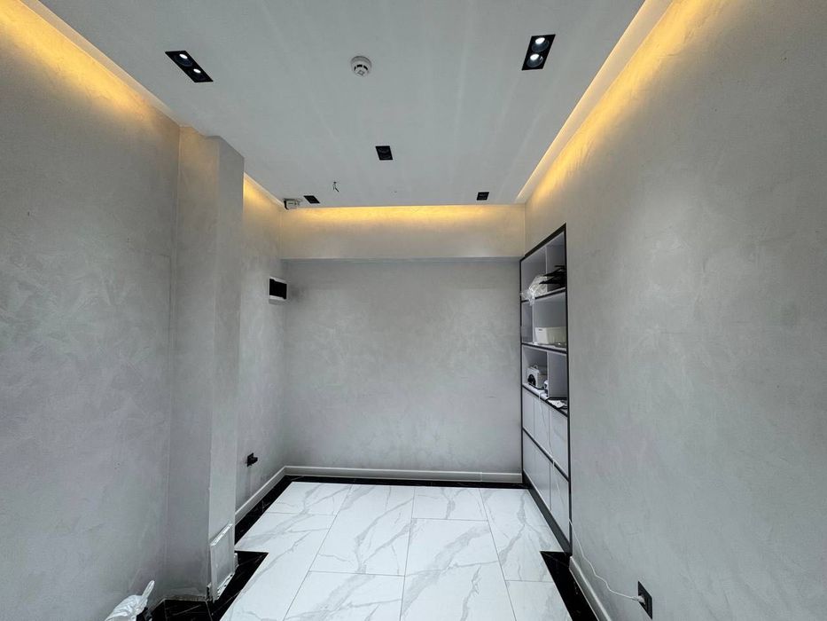 Продается  помещение 60 м2 Госпитальный рынок Мирабад СРОЧНО