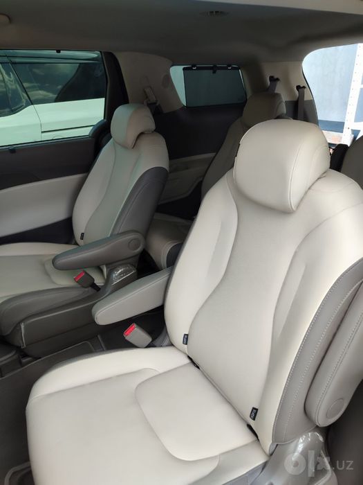 Kia Carnival 1,6 Hybrid комплектация Full срочно!!!
