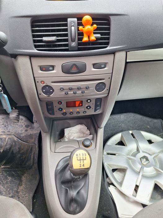 Dezmembrez renault symbol 2004 - 2012/ 1.2  euro 5 / 1.4 mpi euro 4