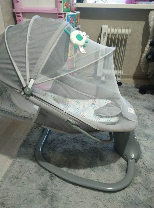 Шезлонг детский б/у