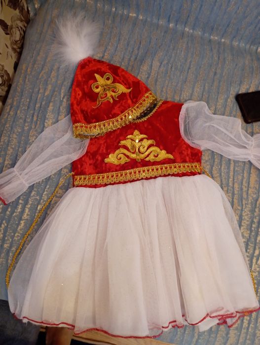 Продам национальный платье