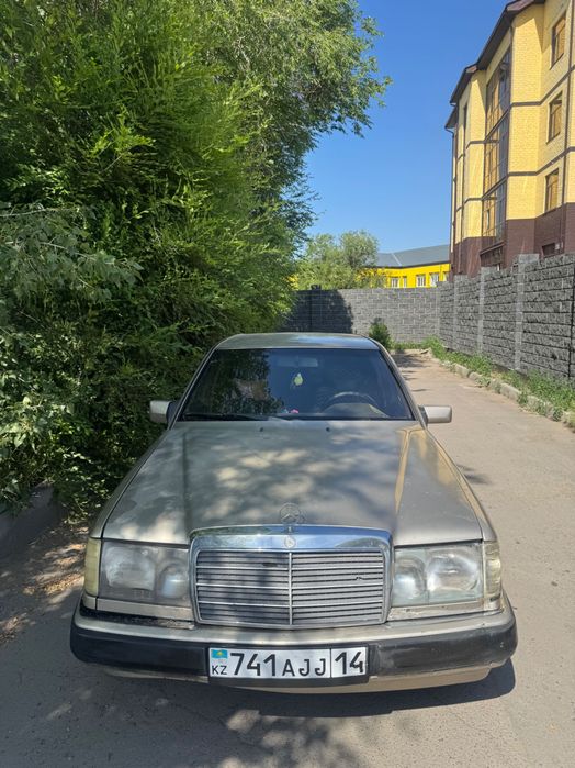 Mercedes benz w124