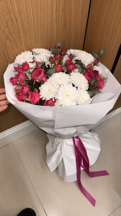 Букет кустовых роз