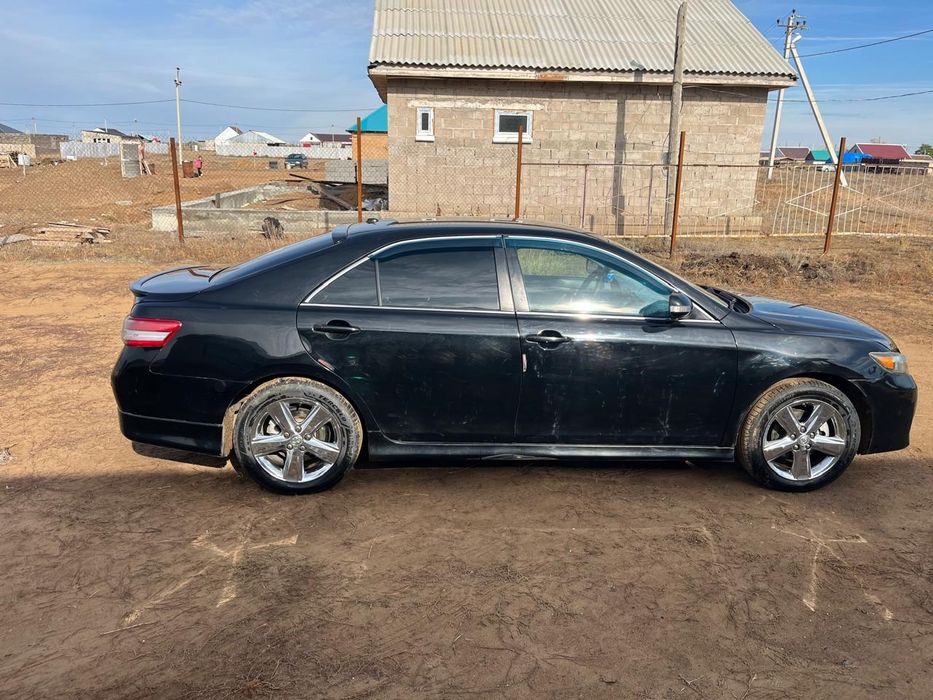 В продаже Toyota Camry 45 Se 2010
