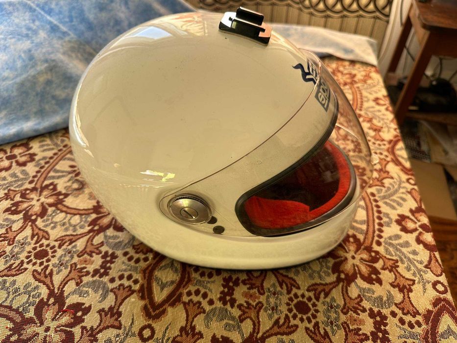 Карбонова каска Sparco и ръкавици за картинг