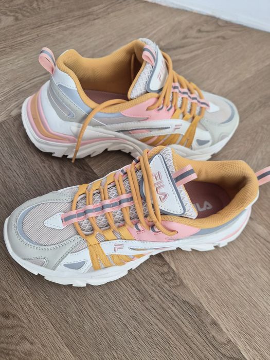 Спортни обувки Fila