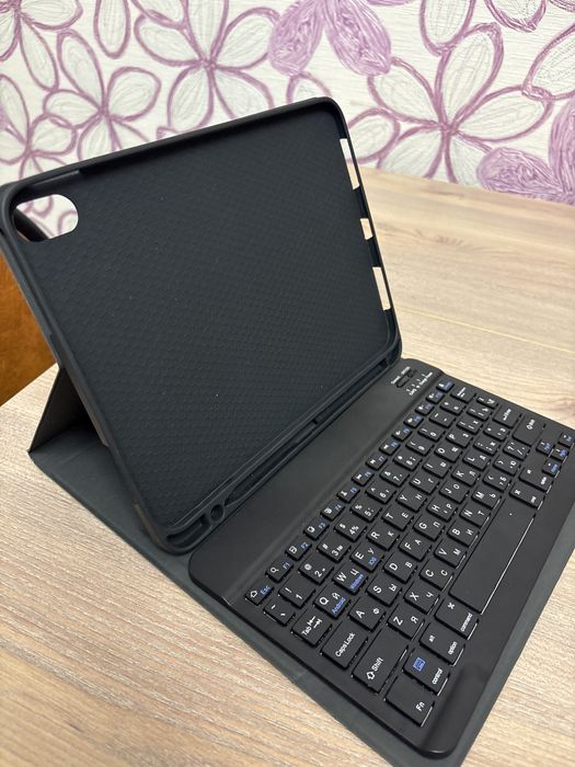 Продам чехол на Ipad