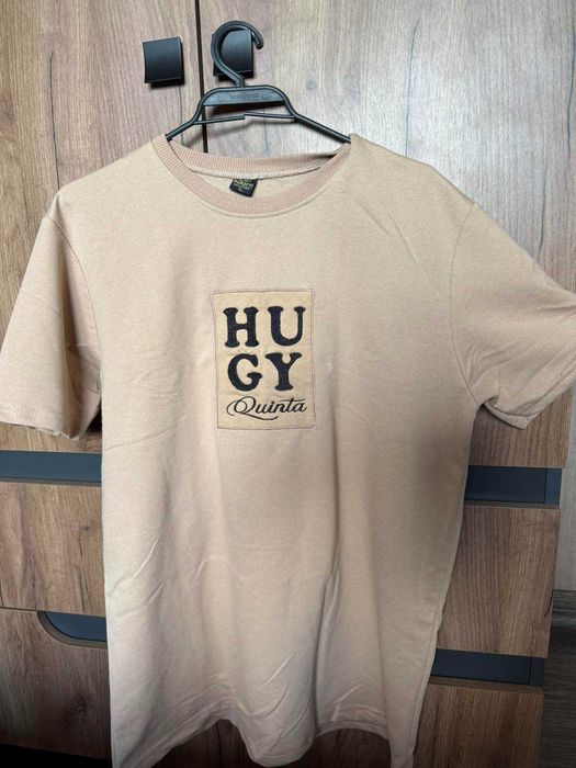 Стилна бежова тениска HUGY Quinta