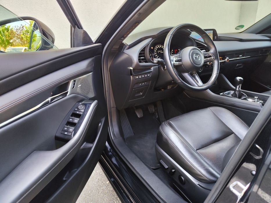 Mazda 3 2.0 benzina mild hybrid 150 cp takumi