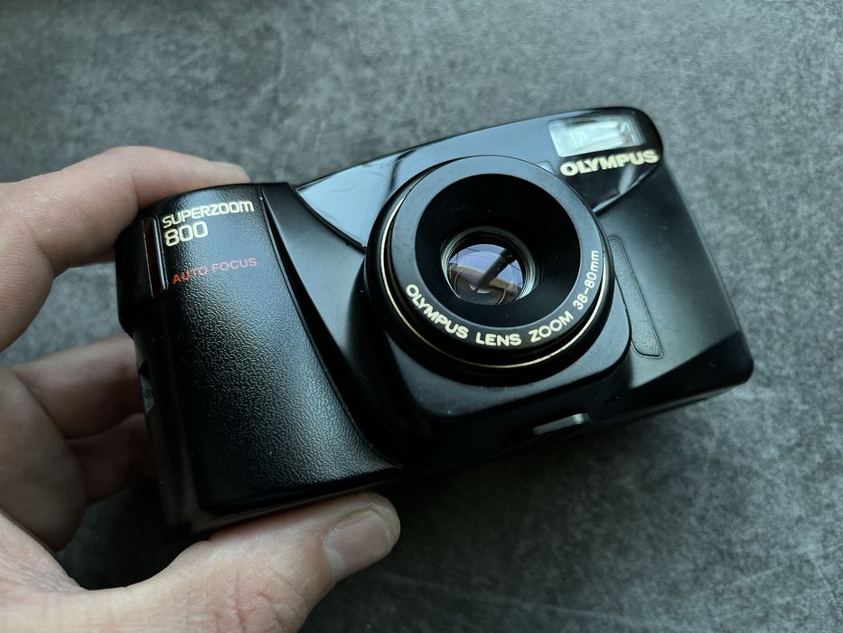 Olympus superzoom 800 aparat foto pe film
