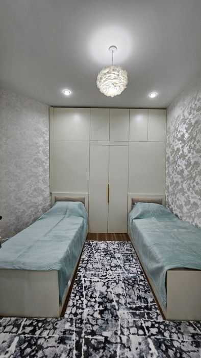 Срочно! Продам свою 4х комнатную квартира в районе Аэропорт