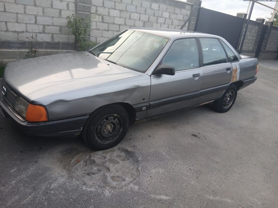 Продам ауди 100 ..