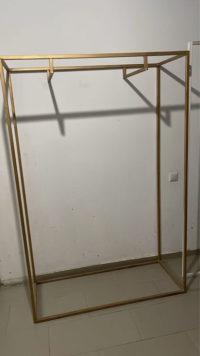 Продам напольную вешалку