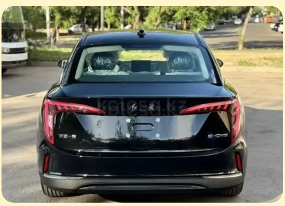 Продам бампер задний на Hongqi