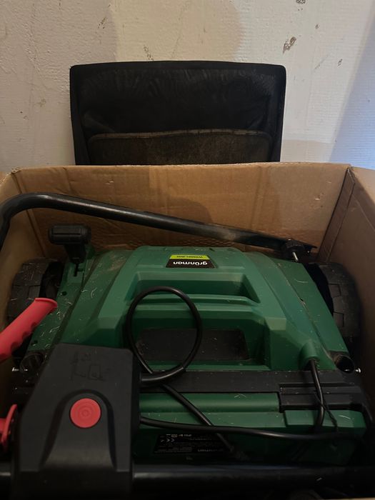 Scarificator/aerator Grunman 1500 w/30 l