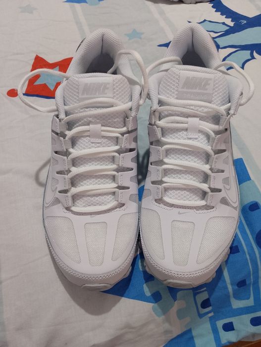 Adidași Nike Reox