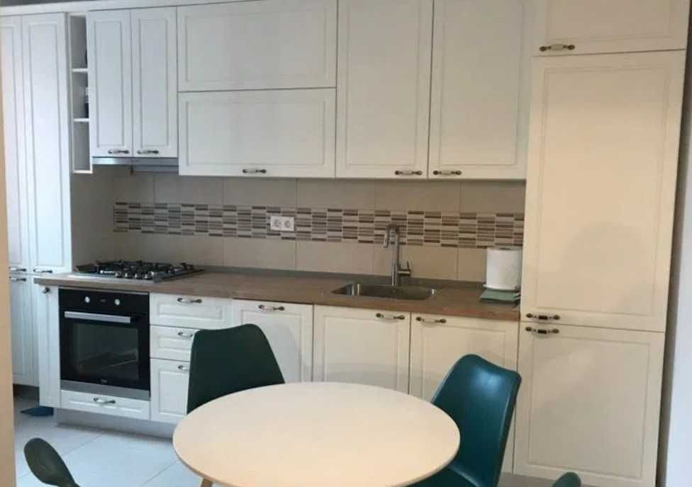 Дава се под наем Двустаен апартамент в Пловдив, Централна гара - 65 кв.м за 306 € - Снимка #1