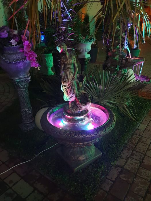 Fantana arteziana F11 ,ornament gradina,fantani din beton,statueta