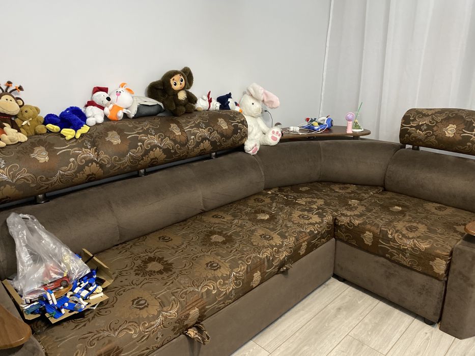 Диван с креслом угловой.