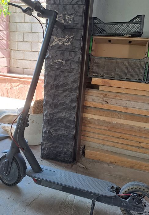 Электросамокат Xiaomi М365