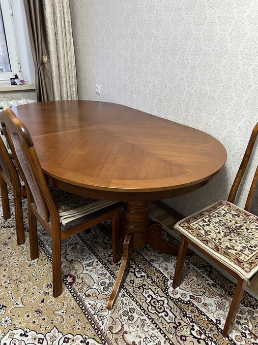 стол с стульями